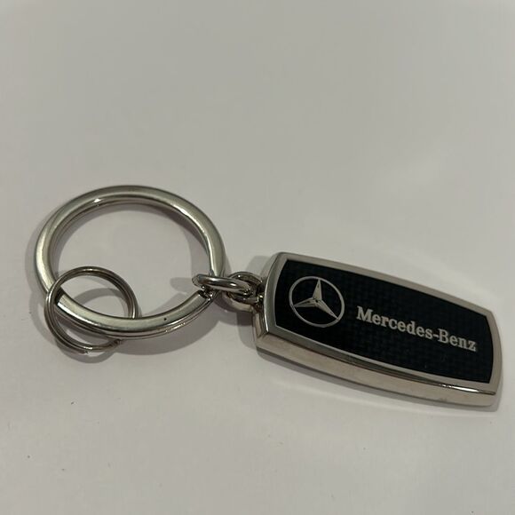 NWOT Mercedes-Benz Silver Key Chain - Picture 5 of 5